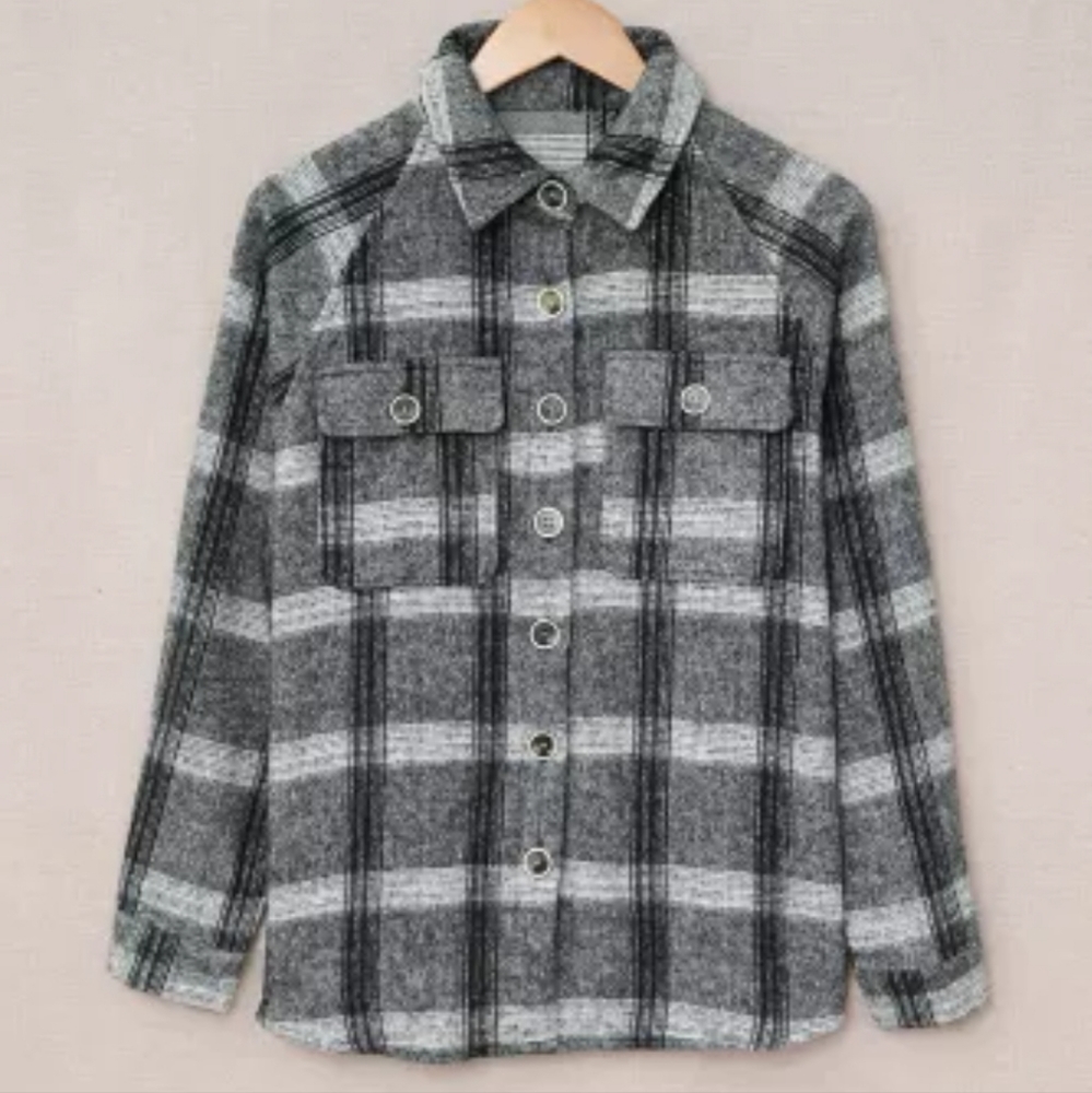 New plaid shacket with pockets